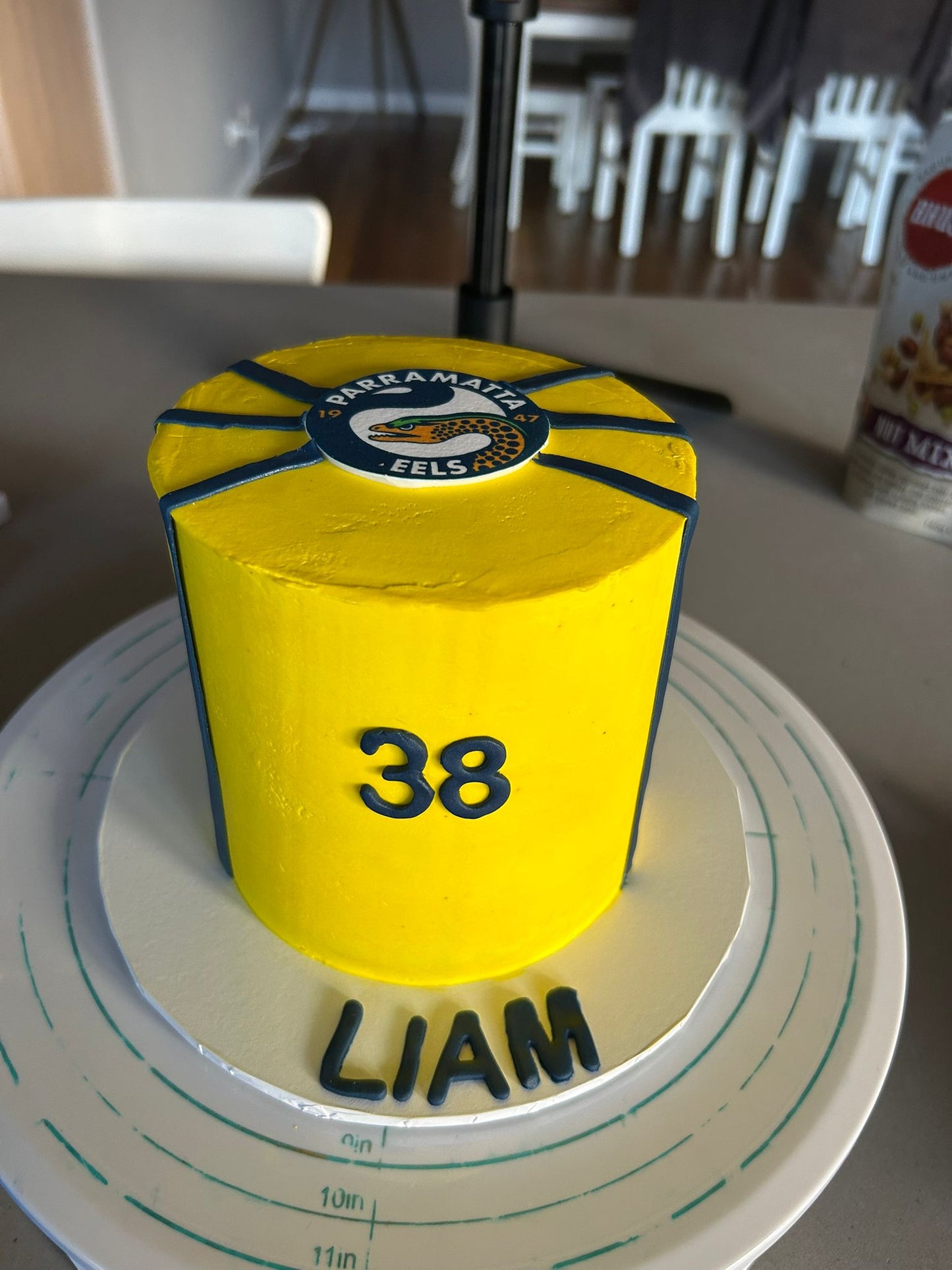 Parramatta Eels Cake